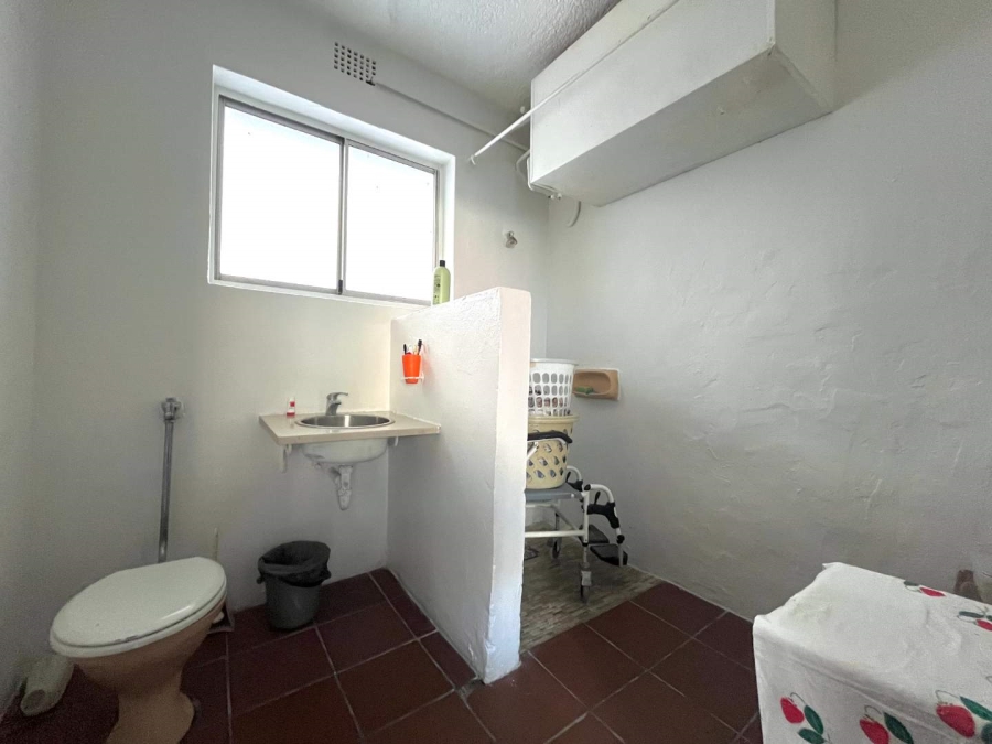 2 Bedroom Property for Sale in Muizenberg Western Cape